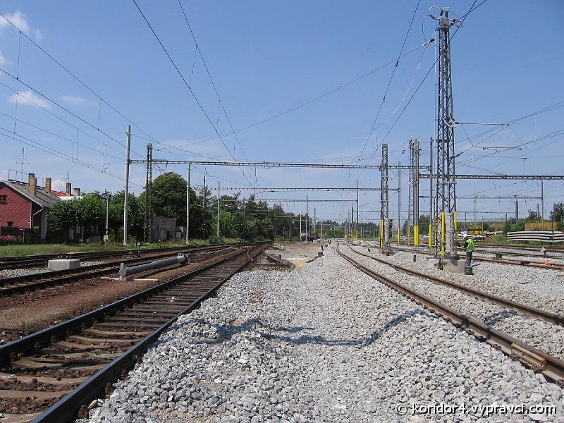 photo_071_Tabor_20080730.jpg - vlevo původné koleje směr Bálkova Lhota / Chotoviny, vpravo nové koleje