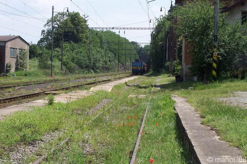 strezimir_08.jpg - Stanice Střezimíř, pohled směrem na Mezno (Tábor)