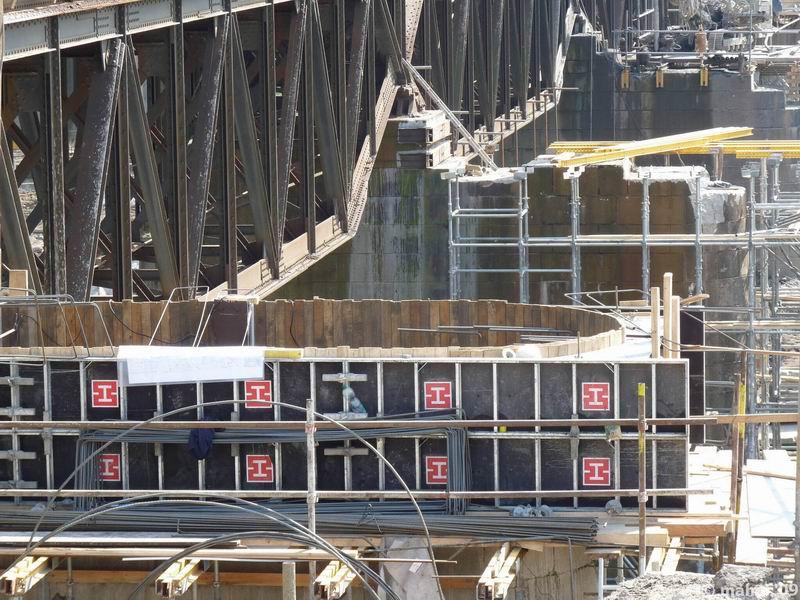 P1010978.jpg - detail opravy pilíře mostu
